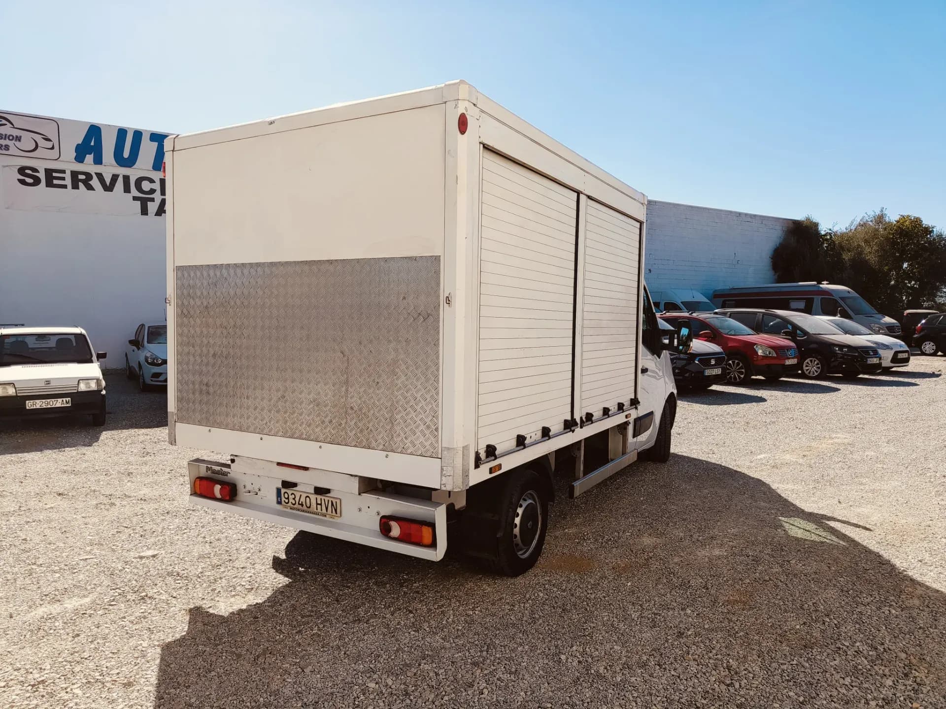 RENAULT Master