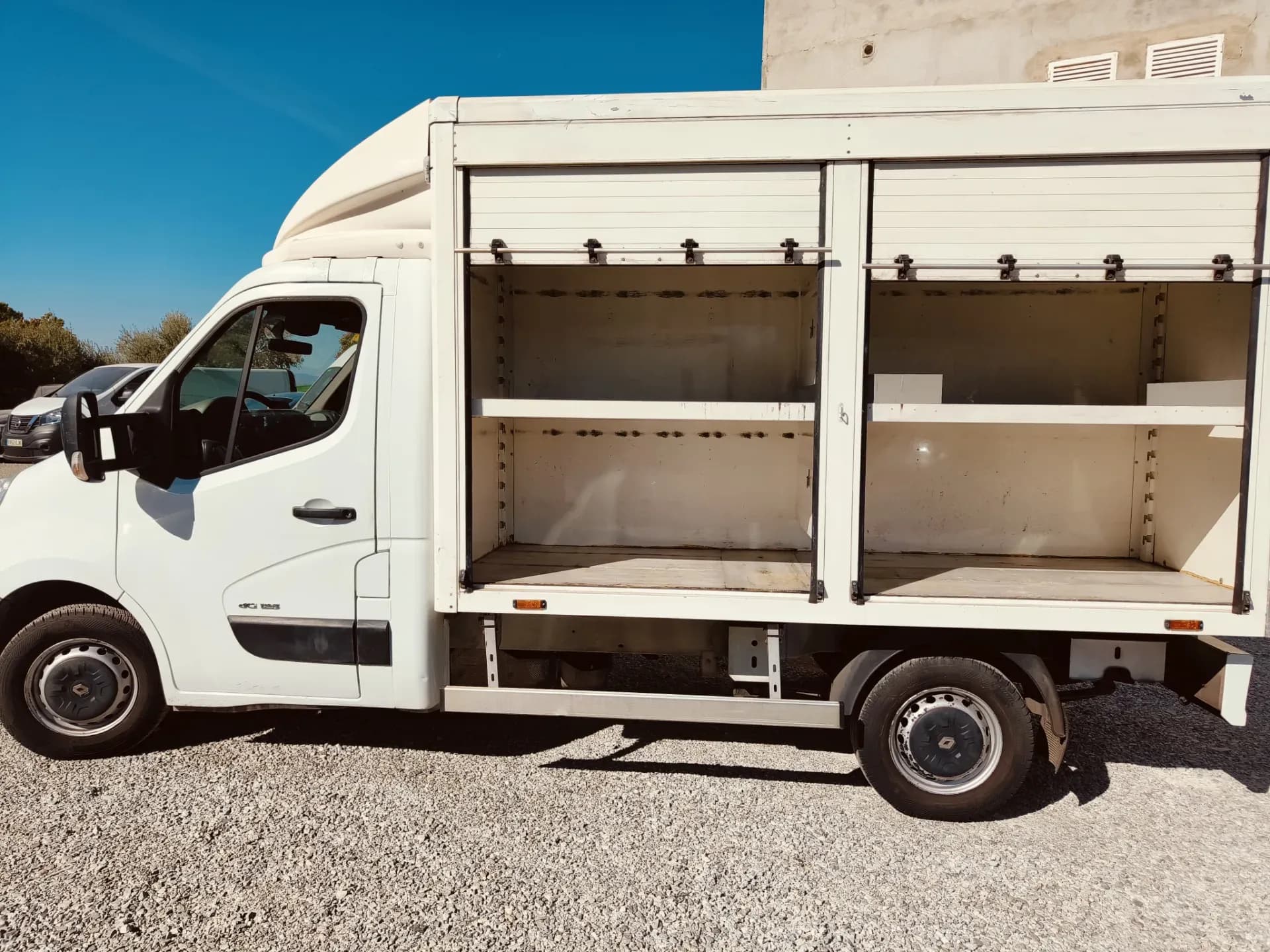 RENAULT Master
