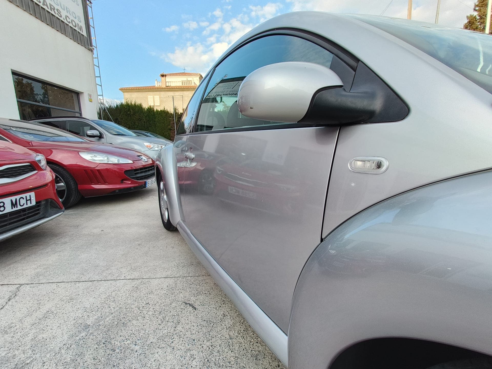 Volkswagen New Beetle