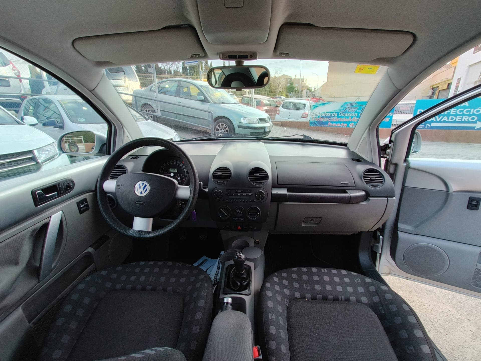 Volkswagen New Beetle