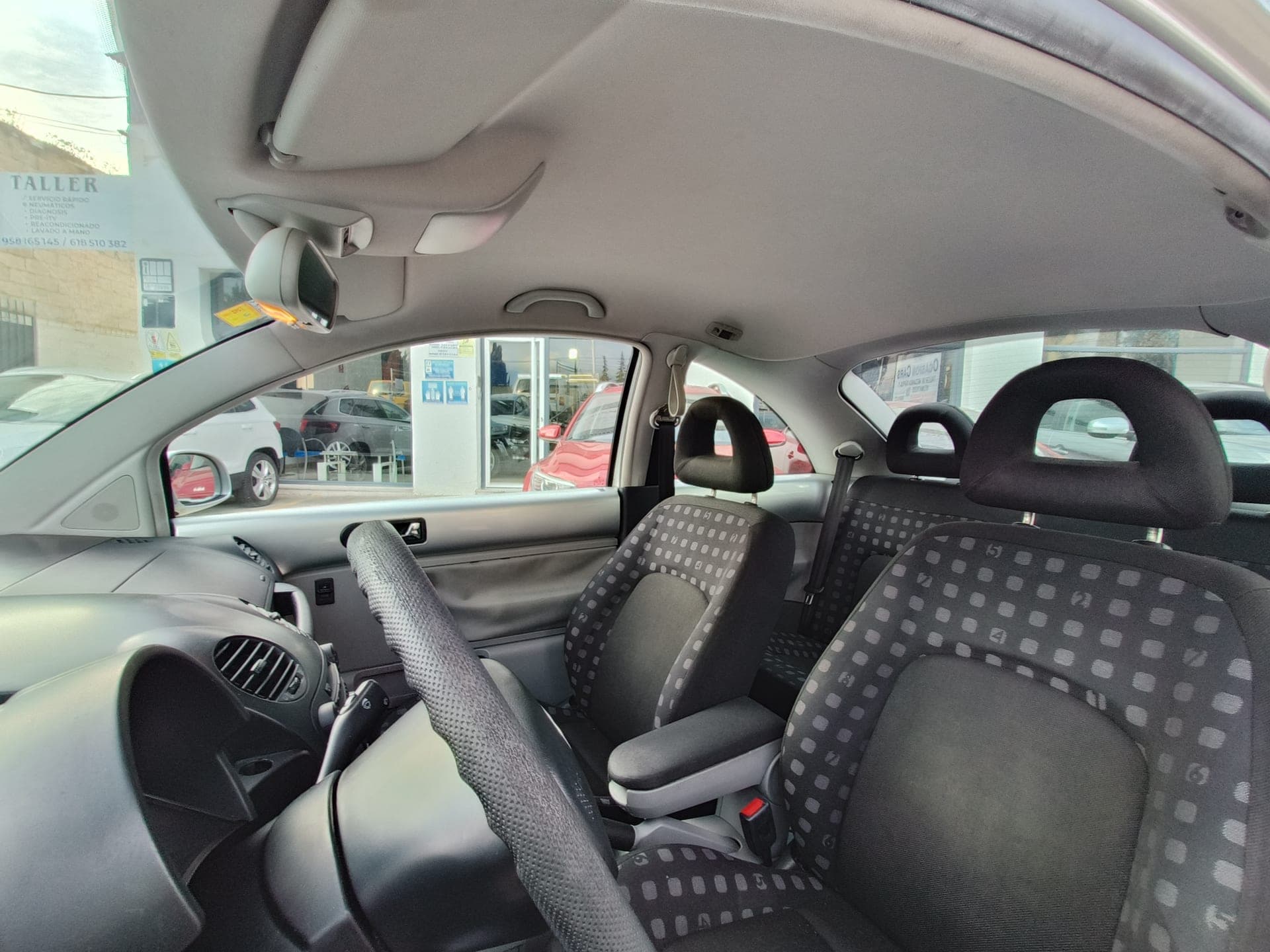 Volkswagen New Beetle