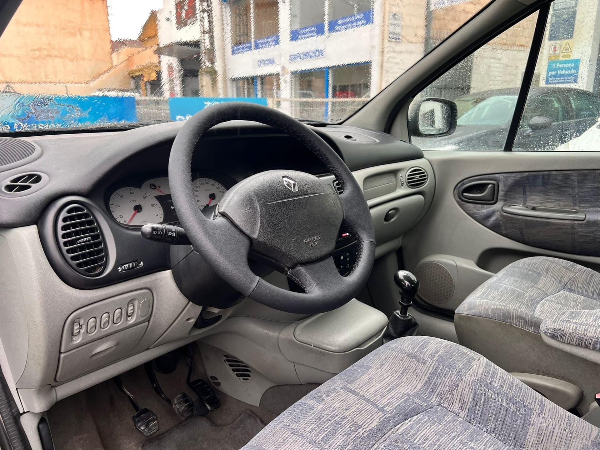 renault-scenic-rx4-2-0-16v-140-caballos