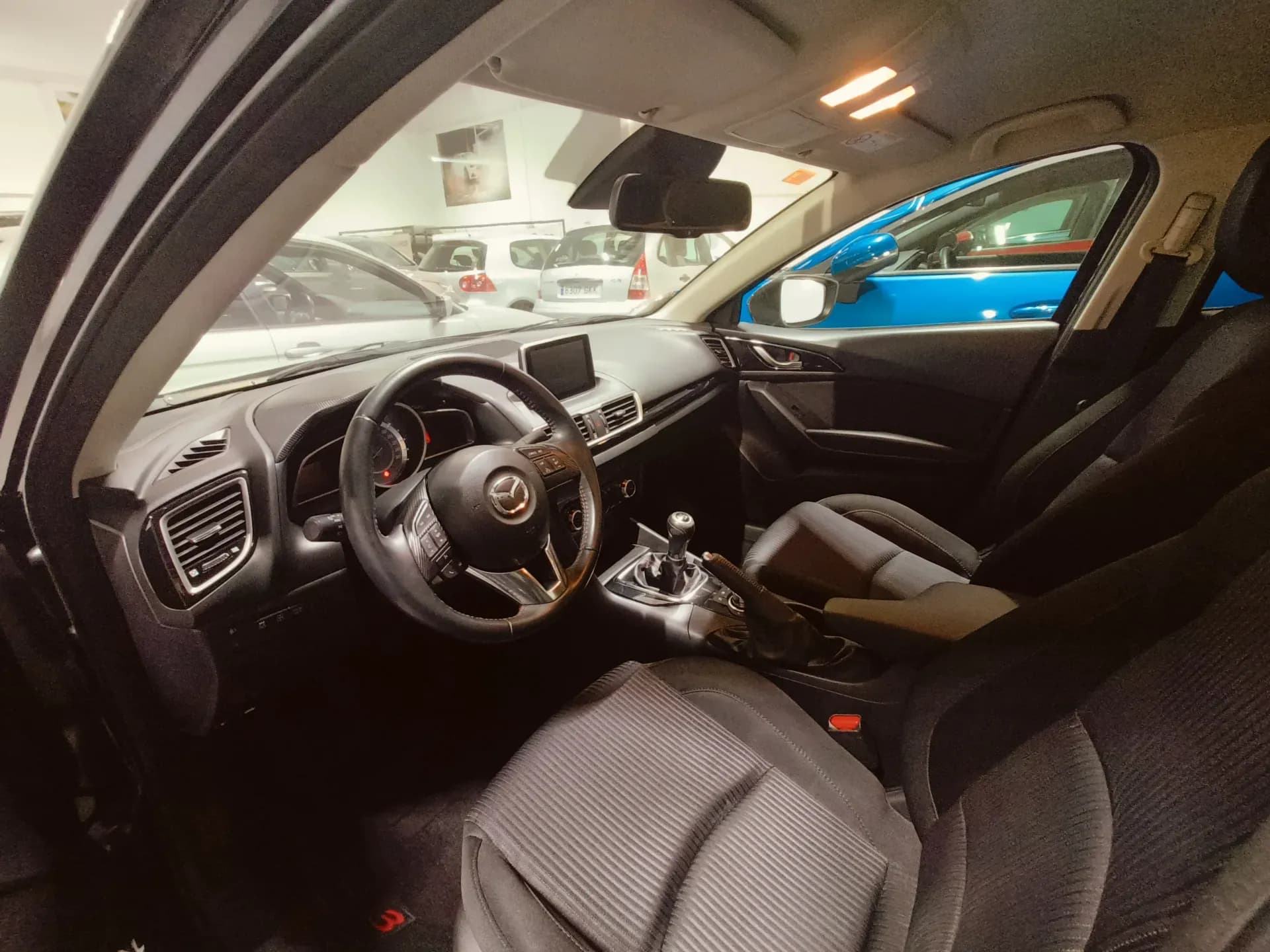 MAZDA 3 SEDAN