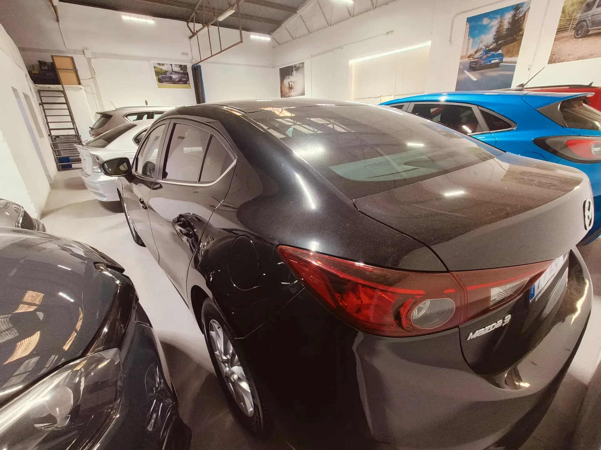 MAZDA 3 SEDAN