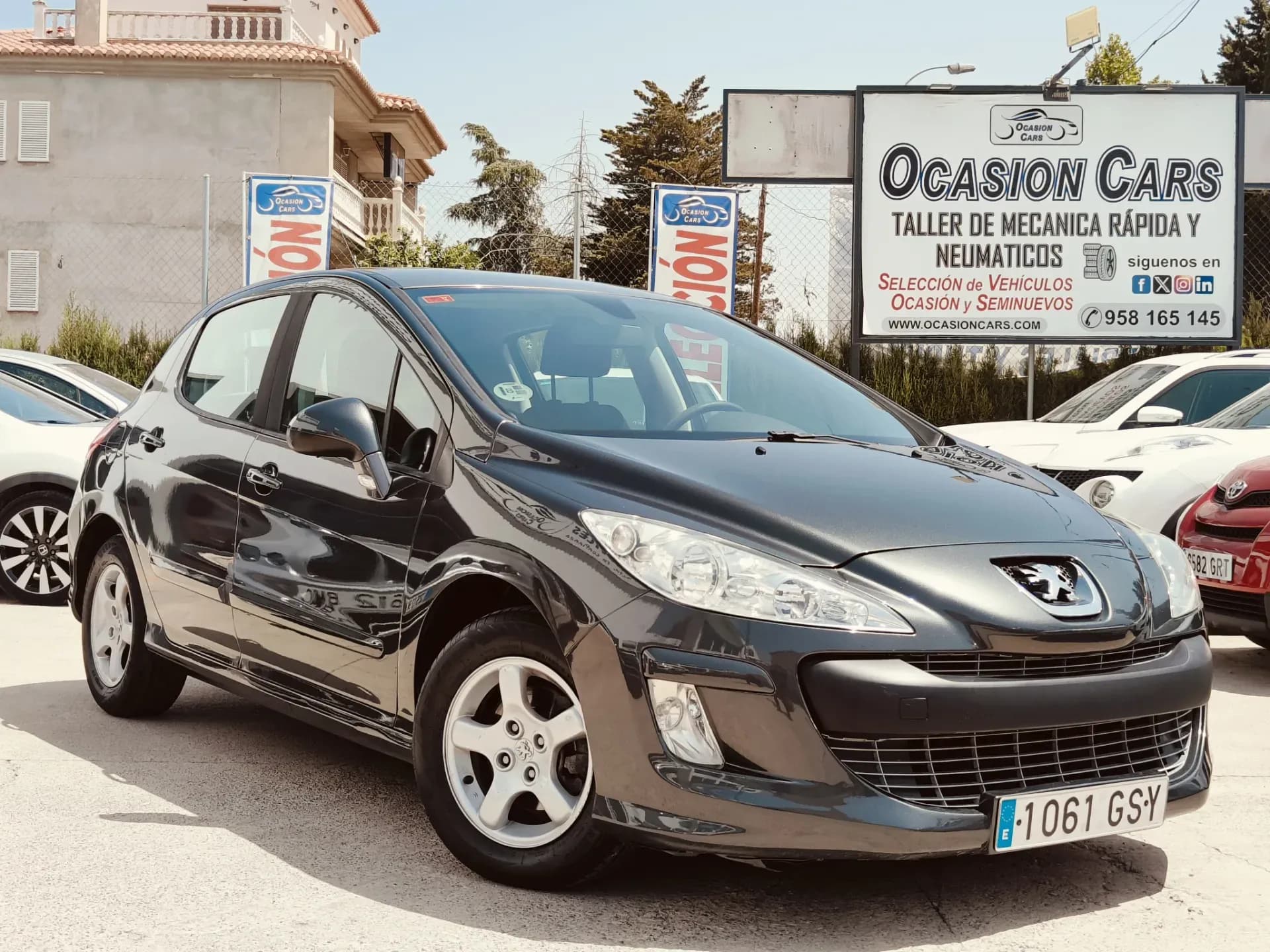 PEUGEOT 308