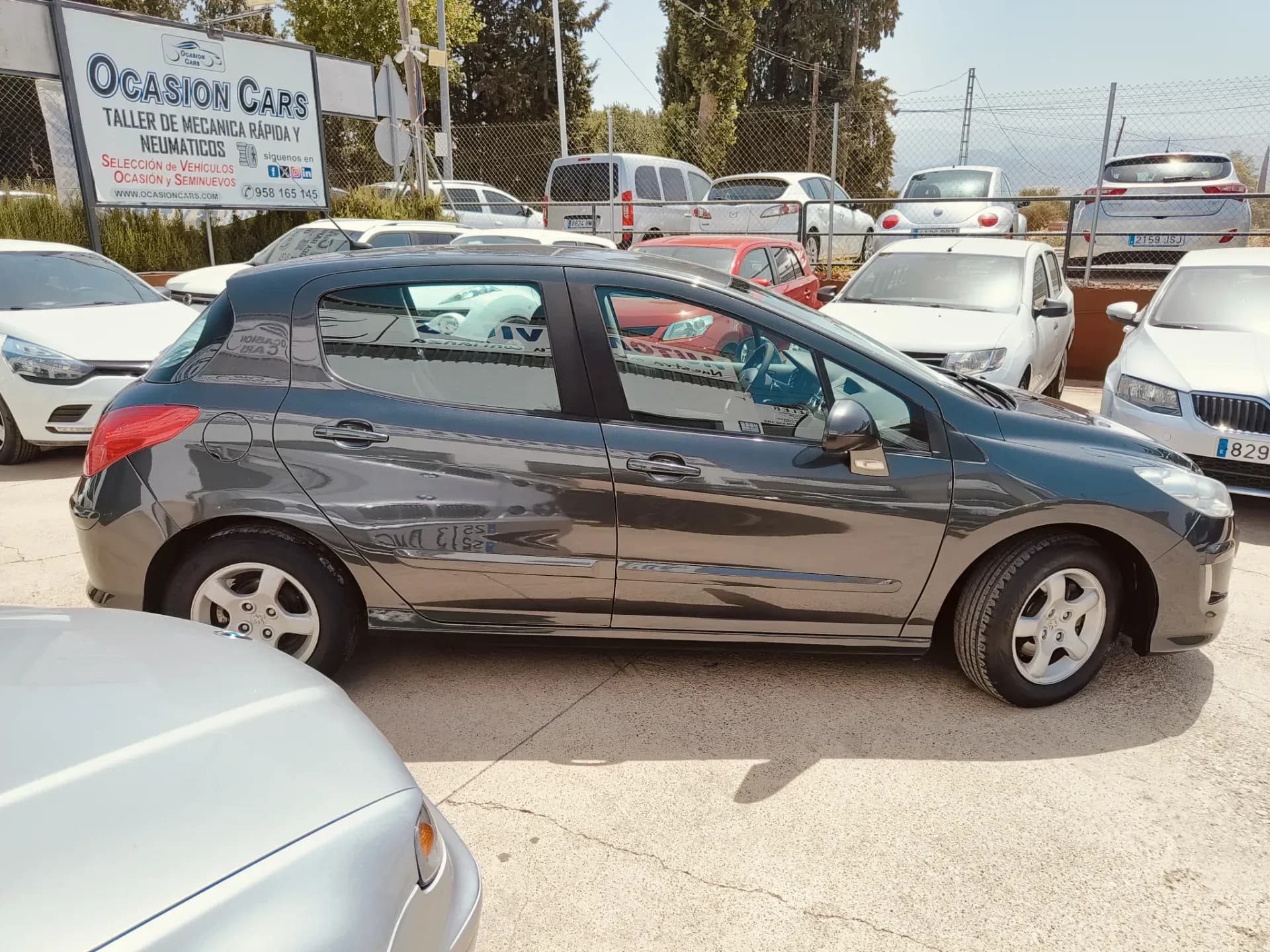 PEUGEOT 308